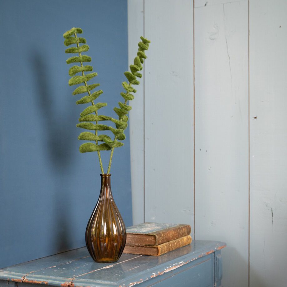 Sjaal met Verhaal, eucalyptus, vilten bloemen, Nepal